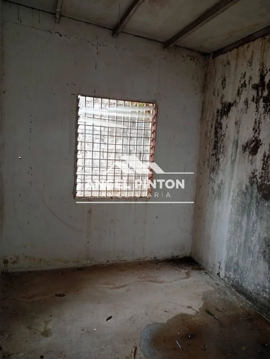 API 9849 CASA VENTA EL CAUJARO SAN FRANCISCO VENEZUELA API 9849 $ 18.000  Elluz Blanco  - 3