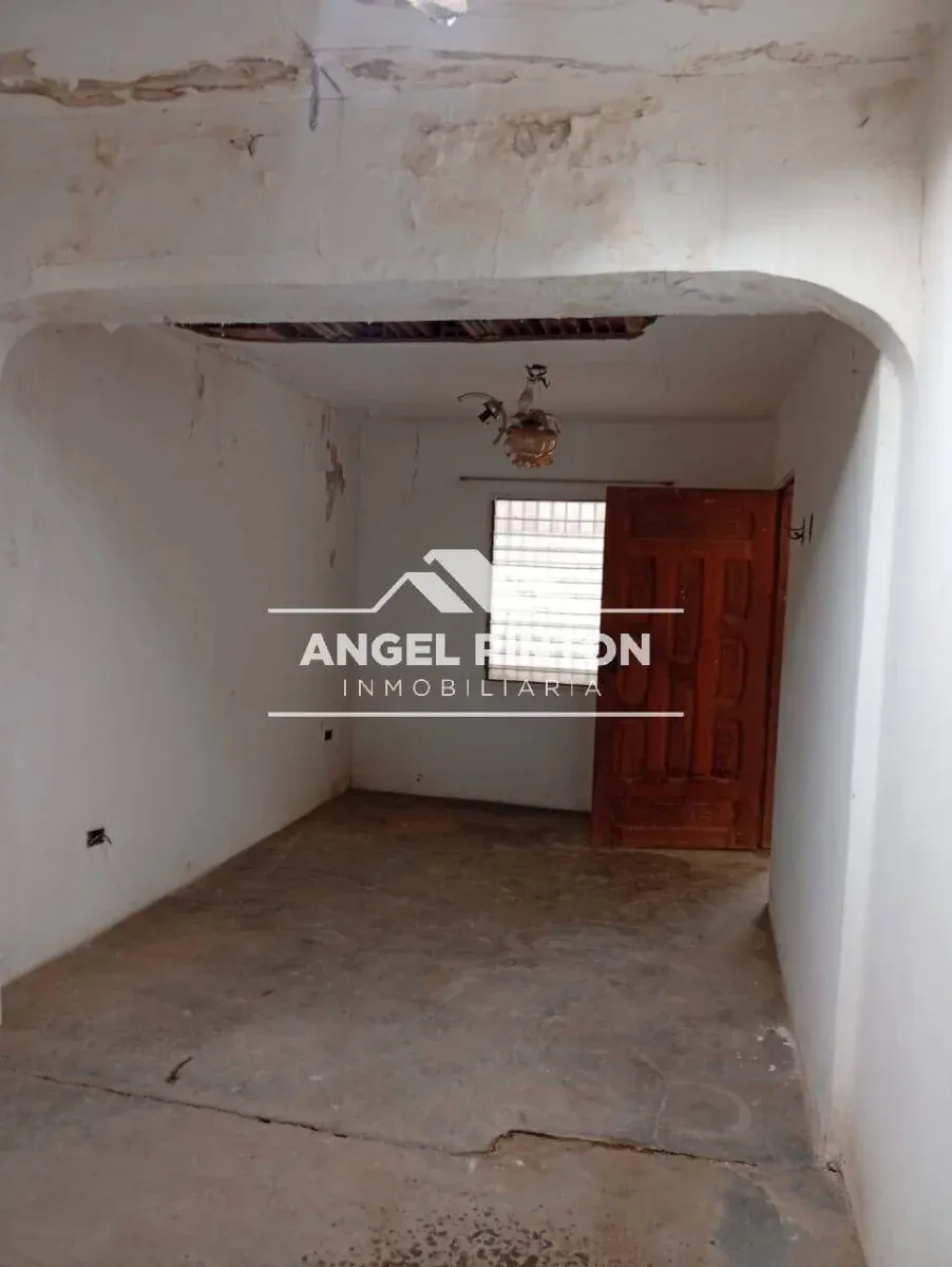 API 9849 CASA VENTA EL CAUJARO SAN FRANCISCO VENEZUELA API 9849 $ 18.000  Elluz Blanco  - 4