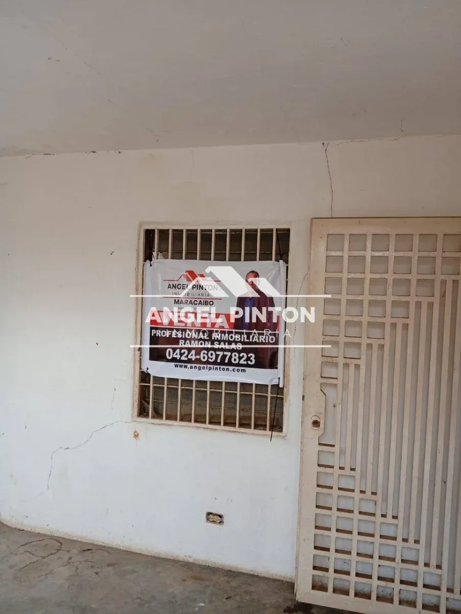 API 9849 CASA VENTA EL CAUJARO SAN FRANCISCO VENEZUELA API 9849 $ 18.000  Elluz Blanco  - 9