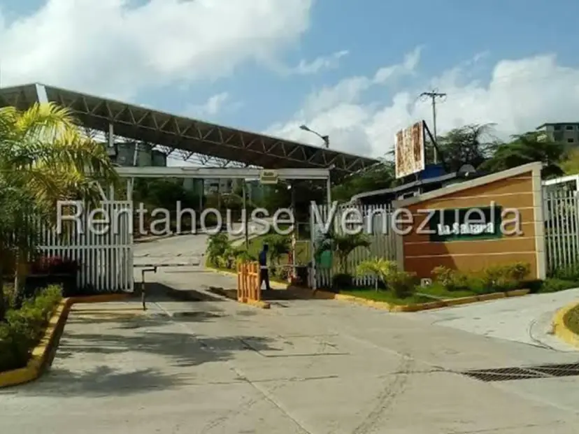 Apartamento en Venta La Sabana Guatire 26-19064