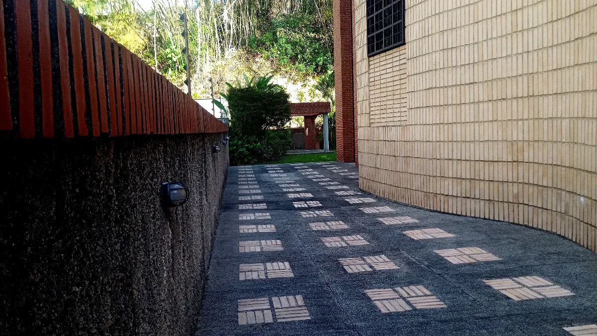 APARTAMENTO VIP EN LA URBANIZACIÓN MIRANDA - 24