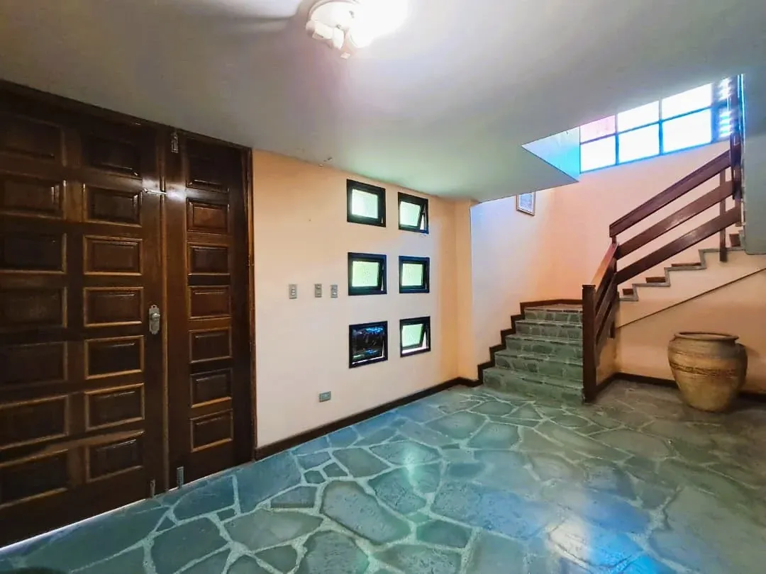 QUINTA EN VENTA EN LA URB LA LAGUNITA COUNTRY CLUB DE 920 MTS2 - 5