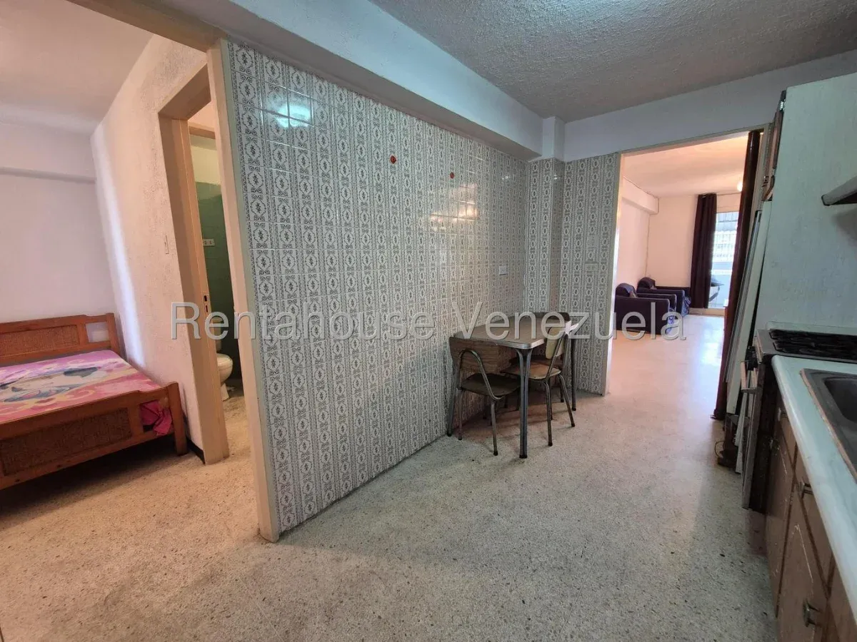Oportunidad Única Amplio y Luminoso Apartamento en Av. Fuerzas Armadas (89 m²) - Julio Morales Rah - 4