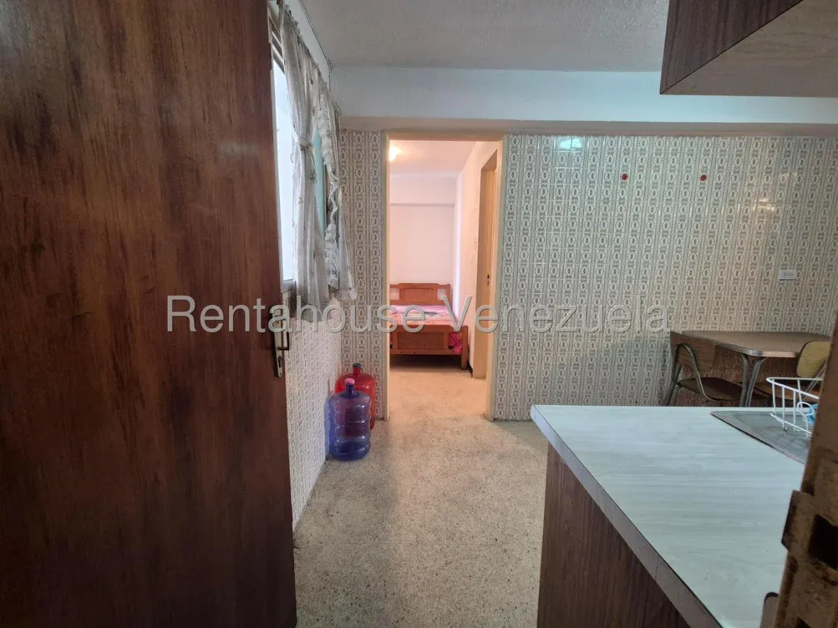 Oportunidad Única Amplio y Luminoso Apartamento en Av. Fuerzas Armadas (89 m²) - Julio Morales Rah - 6