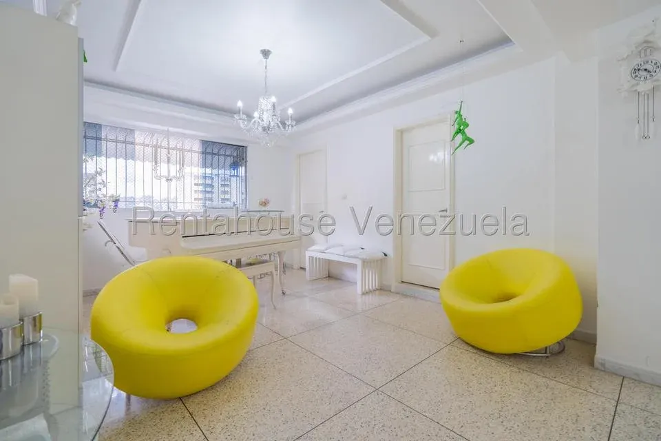 En Venta Espacioso y Luminoso Apartamento en San Bernardino ¡Listo para Habitar! - Julio Morales Rah