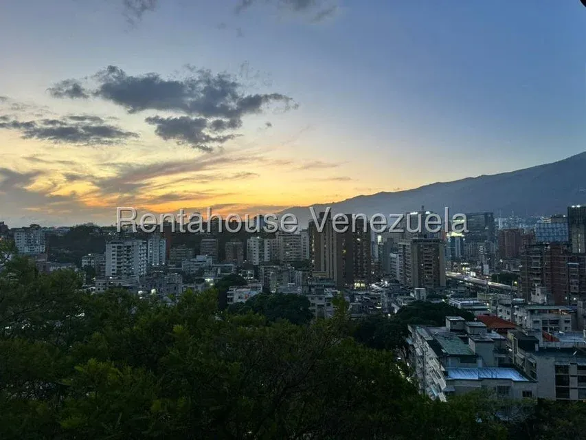 Múdate con tus Maletas Totalmente Remodelado - Colinas de Bello Monte - Julio Morales Rah - 10