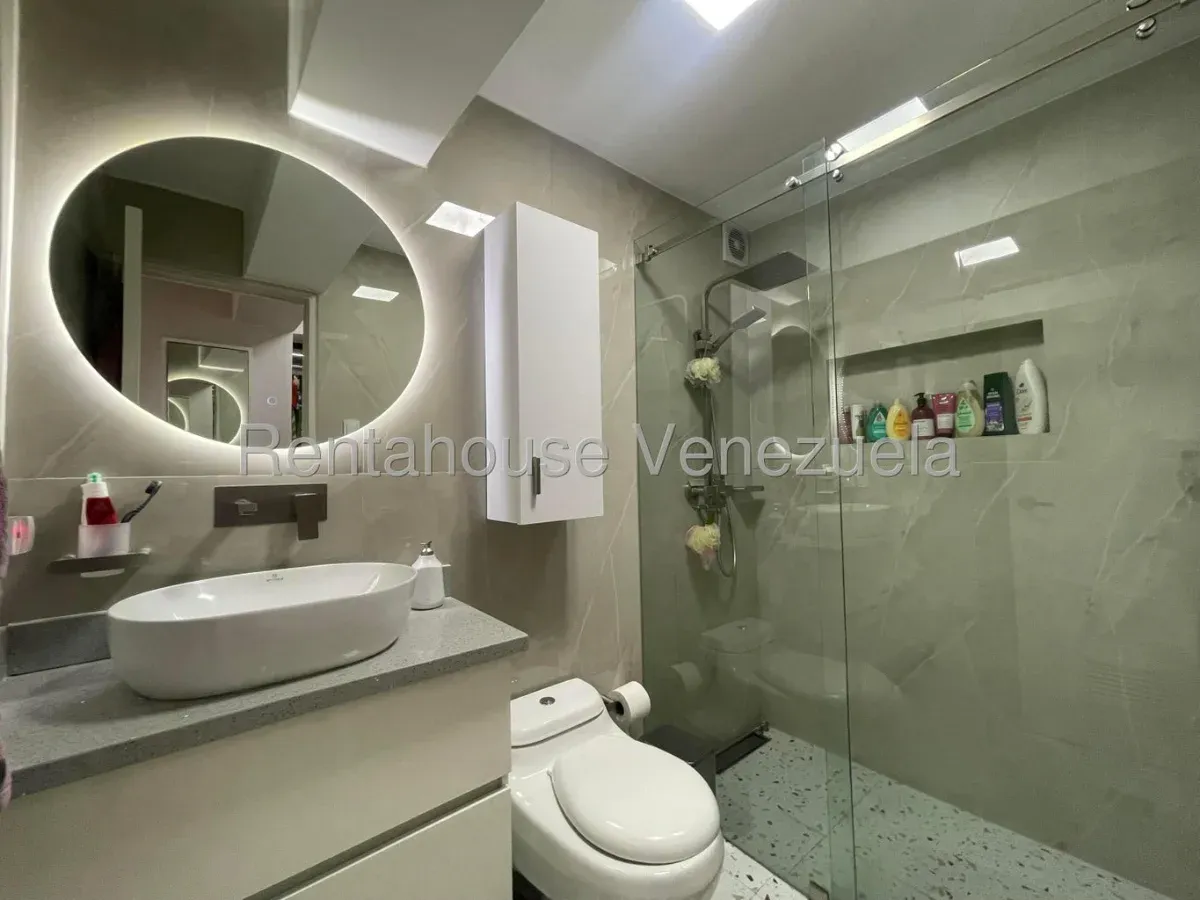 Oportunidad de Inversión: Tipo Estudio de Lujo 60 m² Totalmente Remodelado - Julio Morales Rah - 18