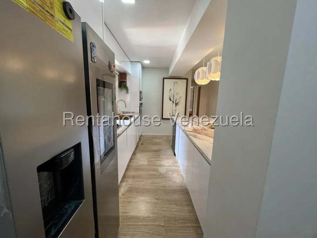 Exclusivo y Moderno Apartamento en El Rosal – Lujo, Confort y Seguridad - Julio Morales Rah - 6