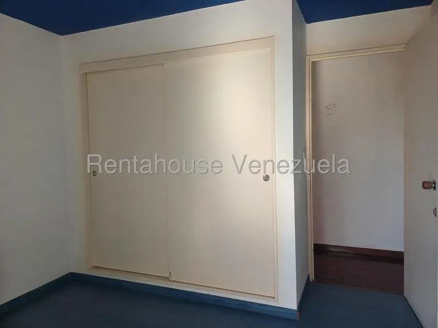 Oportunidad Única Amplio e Iluminado Apartamento en Los Naranjos del Cafetal - Julio Morales Rah - 9