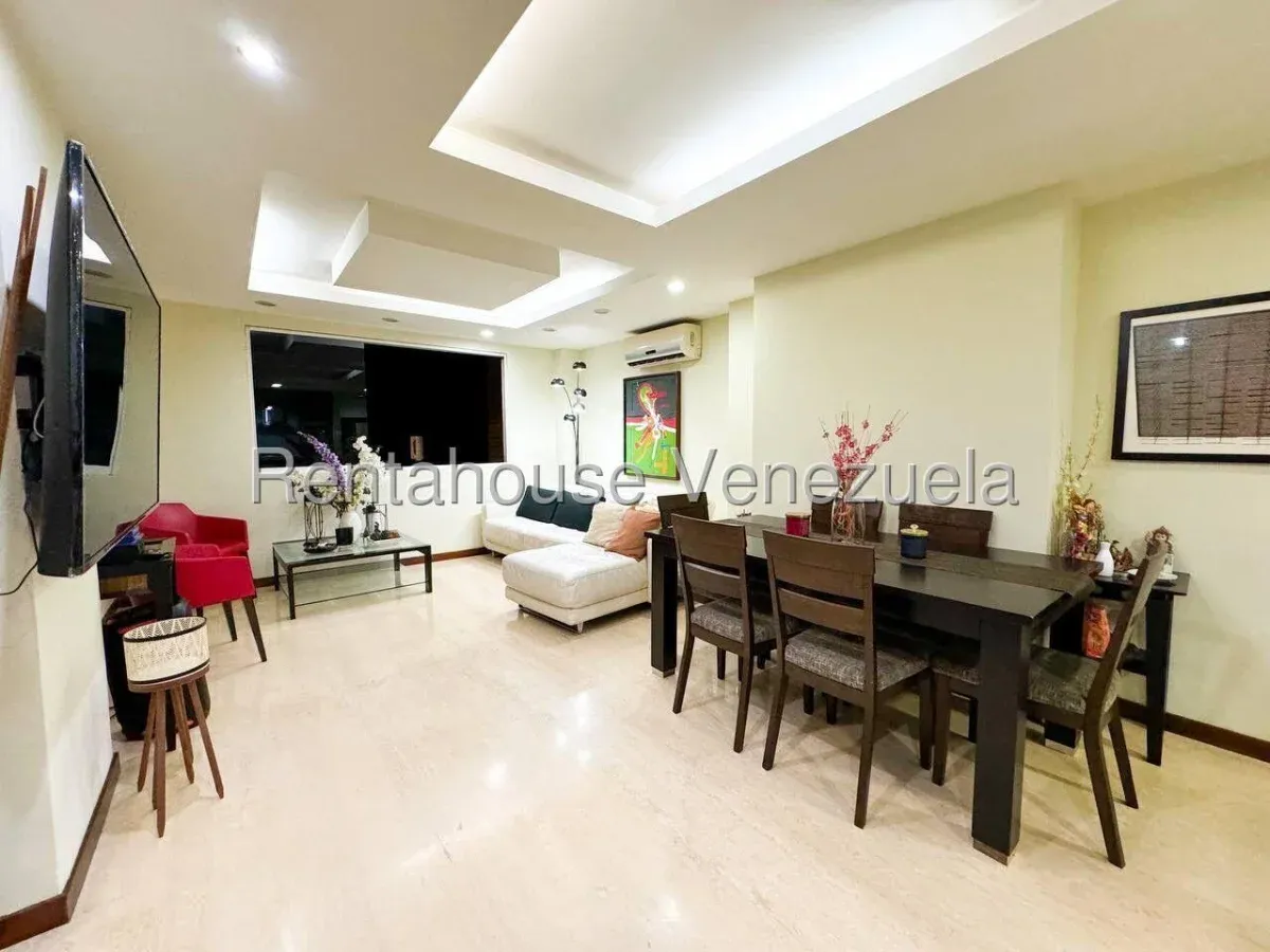 Espectacular PH Triplex de Lujo en Campo Alegre | Vistas 360° a El Ávila - Julio Morales Rah - 9