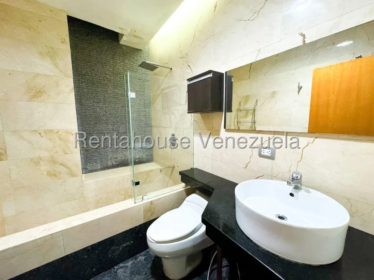 Espectacular PH Triplex de Lujo en Campo Alegre | Vistas 360° a El Ávila - Julio Morales Rah - 16