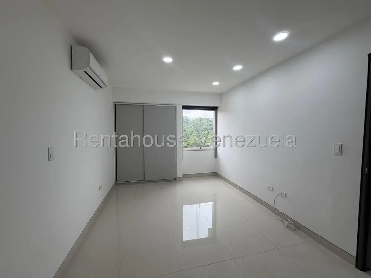 ¡OPORTUNIDAD ÚNICA! Espectacular Apartamento Listo para Mudarse - Julio Morales Rah - 19
