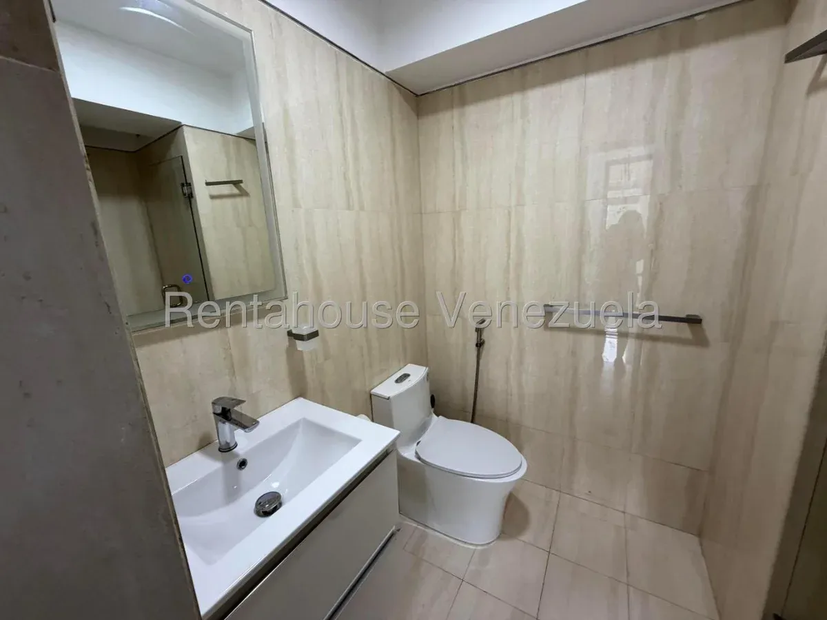 ¡OPORTUNIDAD ÚNICA! Espectacular Apartamento Listo para Mudarse - Julio Morales Rah - 20