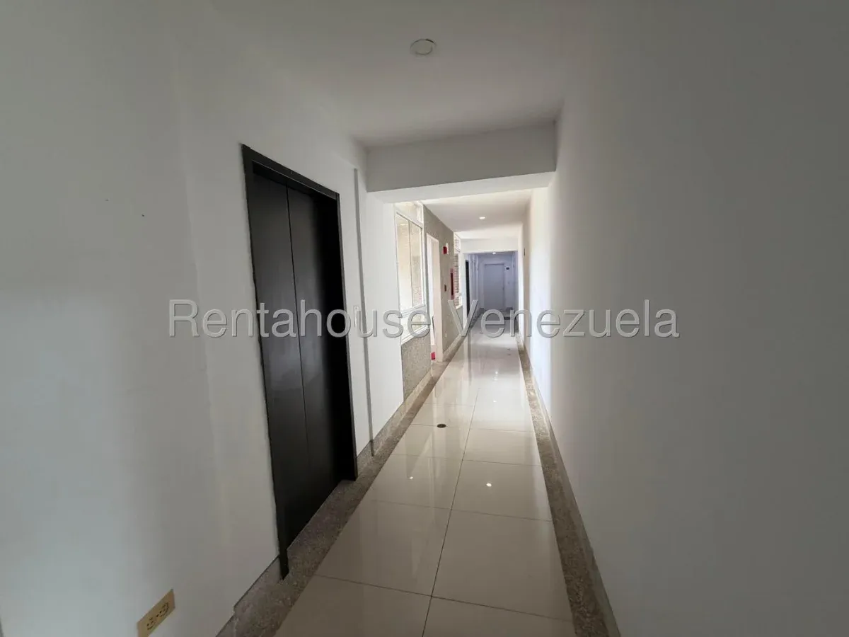 ¡OPORTUNIDAD ÚNICA! Espectacular Apartamento Listo para Mudarse - Julio Morales Rah - 30