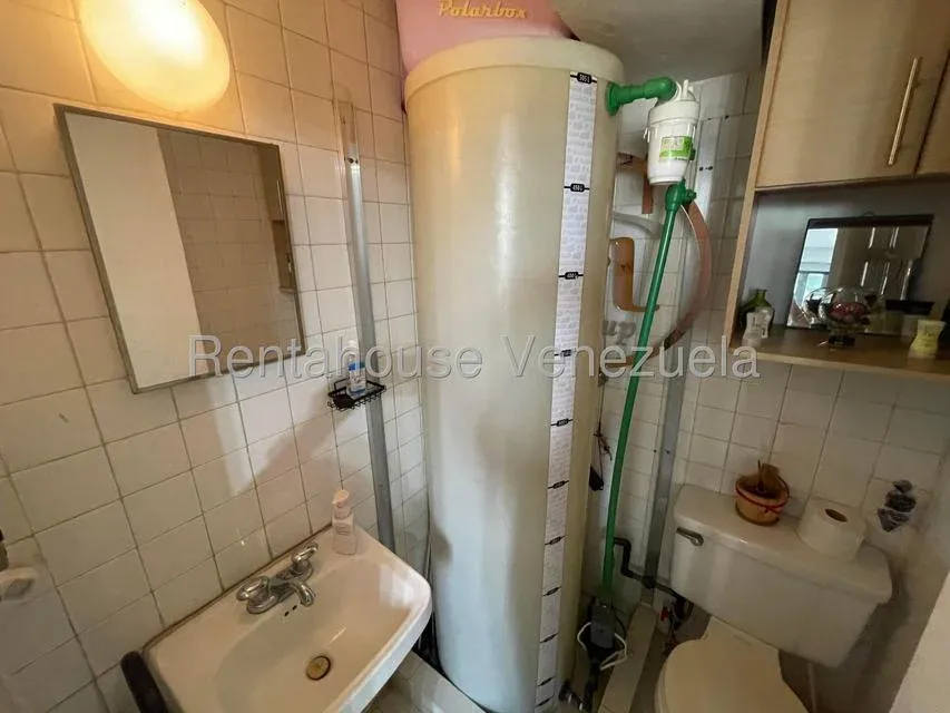 Apartamento Remodelado y Amoblado en Santa Paula | 106 m² | 3 Hab + 3 Baños - Julio Morales Rah - 13