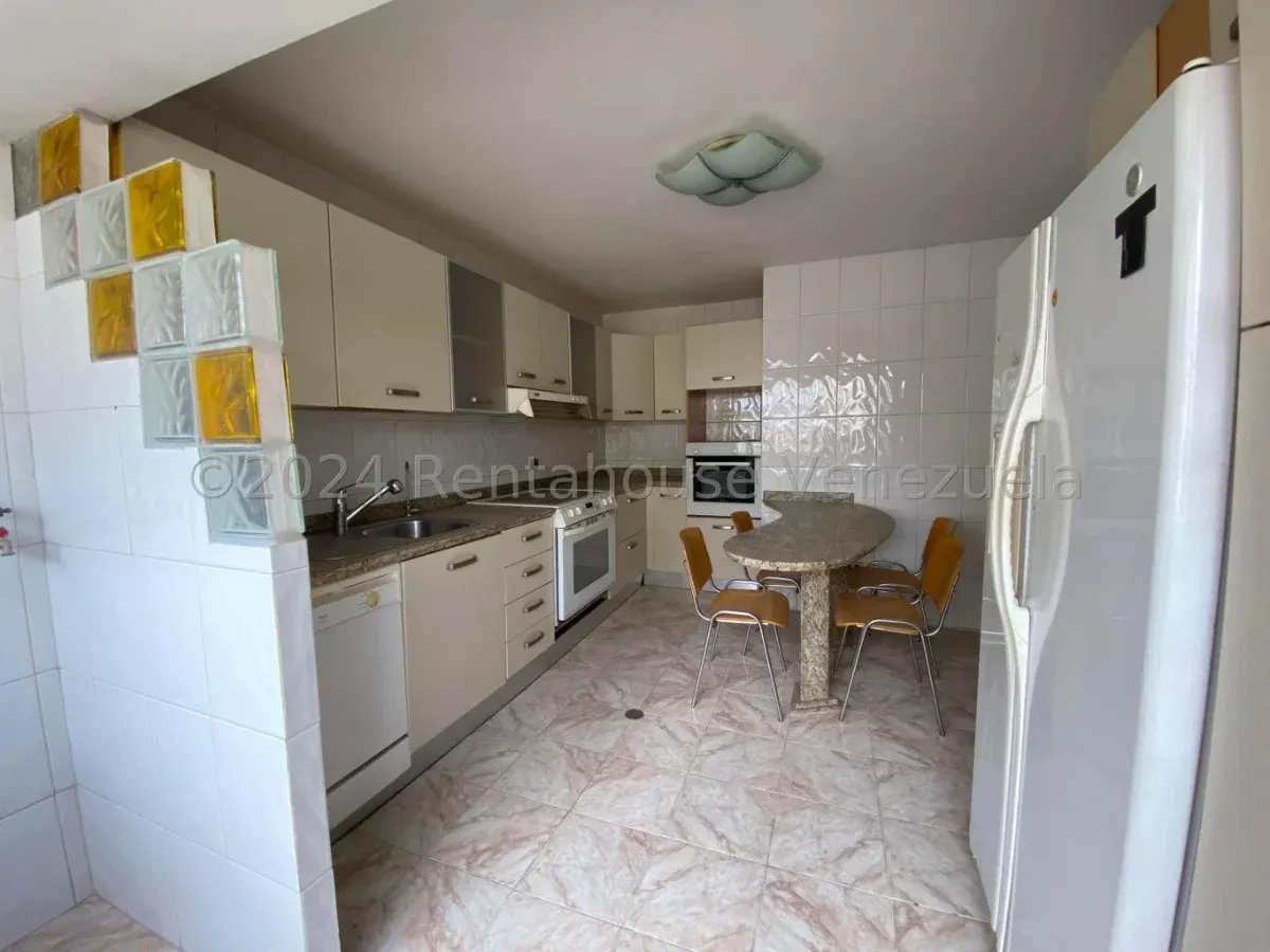 Espectacular Apartamento en Macaracuay! Espacio, Confort y Vista Sobresaliente - Julio Morales Rah - 4