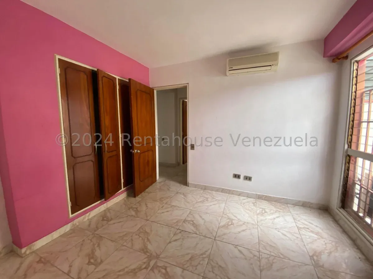 Espectacular Apartamento en Macaracuay! Espacio, Confort y Vista Sobresaliente - Julio Morales Rah - 16