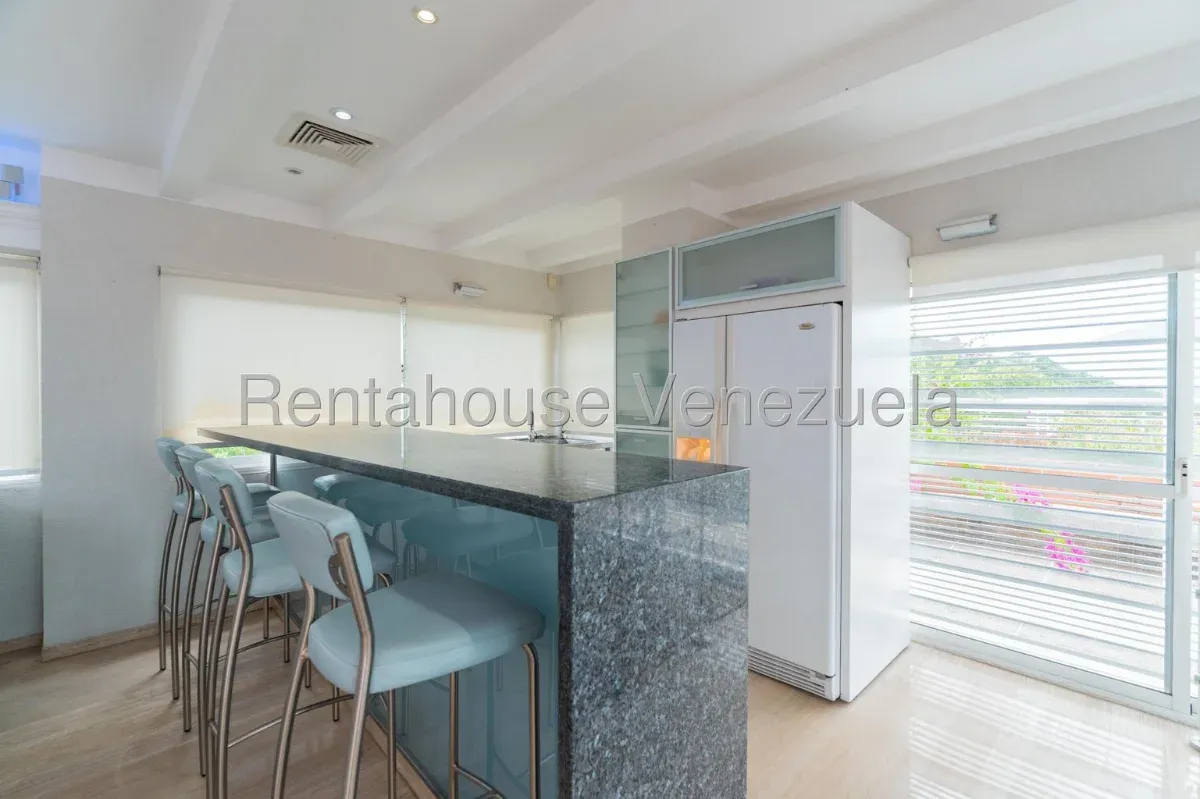Exclusivo Penthouse de Lujo de 343,70 m² con Vista Panorámica al Ávila - Julio Morales Rah - 26