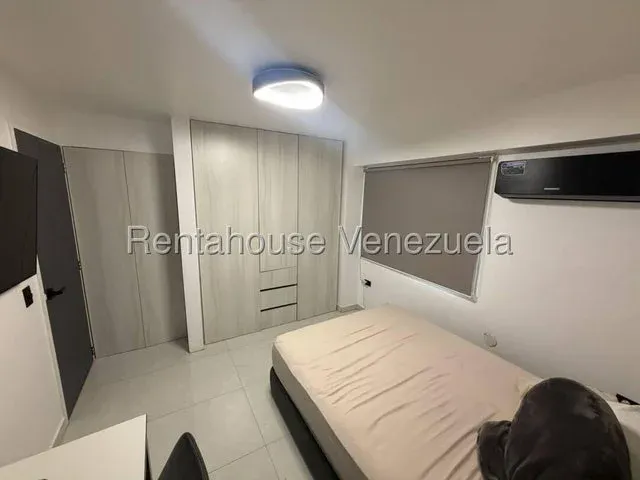 Espectacular PH Duplex Remodelado con Terraza Privada y Vigilancia 24/7 - Julio Morales Rah - 12