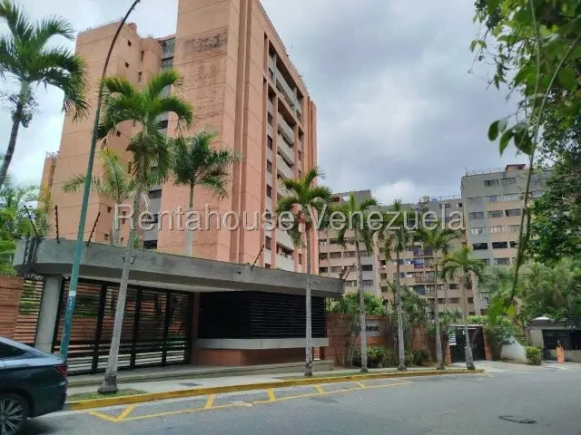Tu Nuevo Hogar Ideal Te Espera! Espectacular apartamento - Las Esmeraldas - Julio Morales Rah