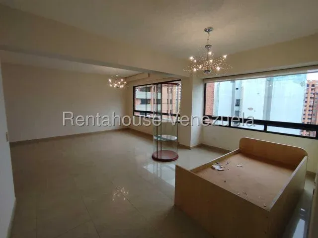 Tu Nuevo Hogar Ideal Te Espera! Espectacular apartamento - Las Esmeraldas - Julio Morales Rah - 6