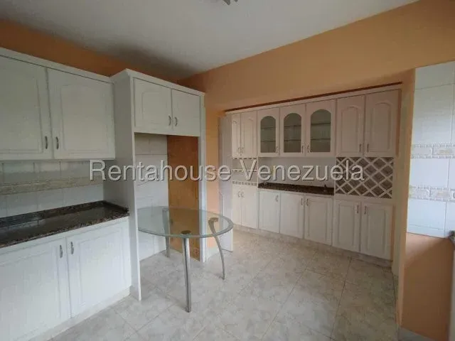 Tu Nuevo Hogar Ideal Te Espera! Espectacular apartamento - Las Esmeraldas - Julio Morales Rah - 11