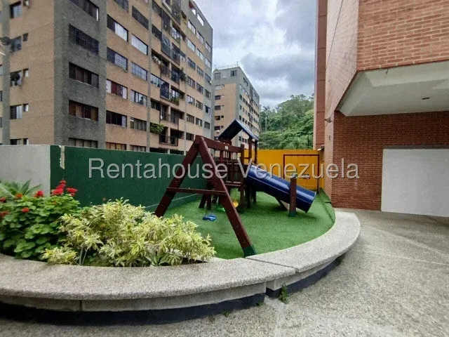 Tu Nuevo Hogar Ideal Te Espera! Espectacular apartamento - Las Esmeraldas - Julio Morales Rah - 24