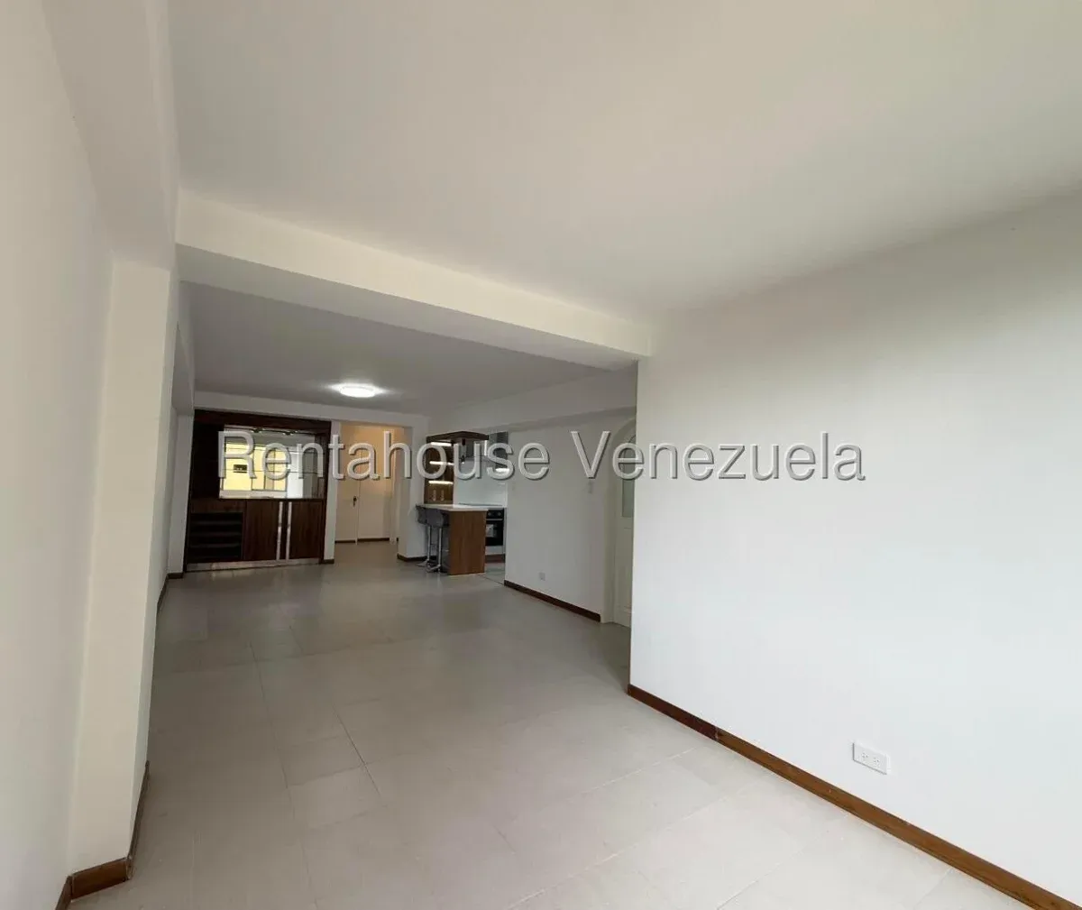 Espectacular Apartamento Moderno, Recién Remodelado y Listo para Habitar - Julio Morales Rah - 6