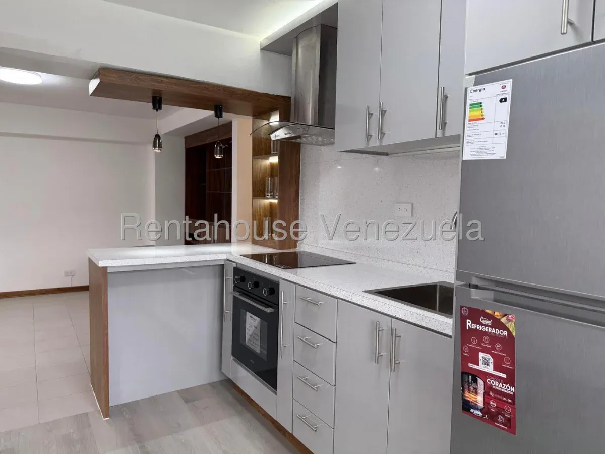 Espectacular Apartamento Moderno, Recién Remodelado y Listo para Habitar - Julio Morales Rah - 11