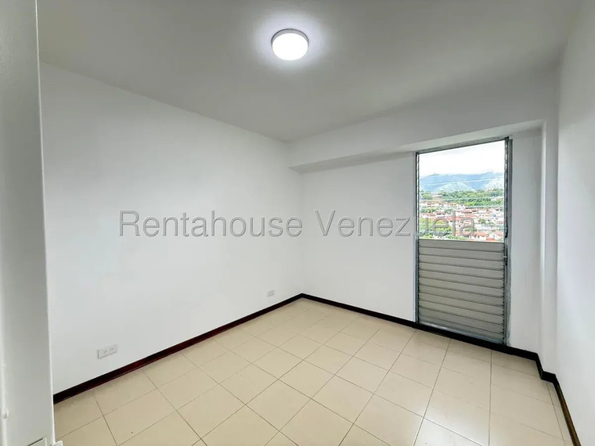 Espectacular Apartamento Moderno, Recién Remodelado y Listo para Habitar - Julio Morales Rah - 18