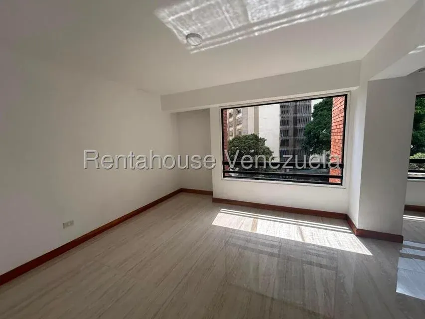 Venta | Exclusivo Apto Actualizado en Los Dos Caminos – Residencias Balmoral - Julio Morales Rah - 5