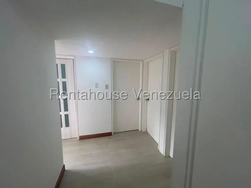 Venta | Exclusivo Apto Actualizado en Los Dos Caminos – Residencias Balmoral - Julio Morales Rah - 9