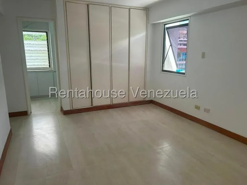 Venta | Exclusivo Apto Actualizado en Los Dos Caminos – Residencias Balmoral - Julio Morales Rah - 11