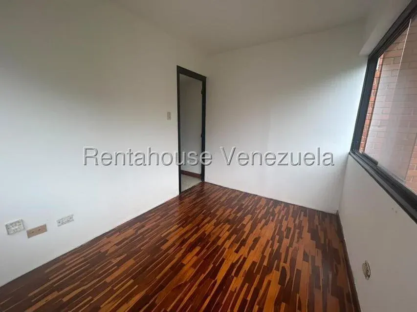 Venta | Exclusivo Apto Actualizado en Los Dos Caminos – Residencias Balmoral - Julio Morales Rah - 16