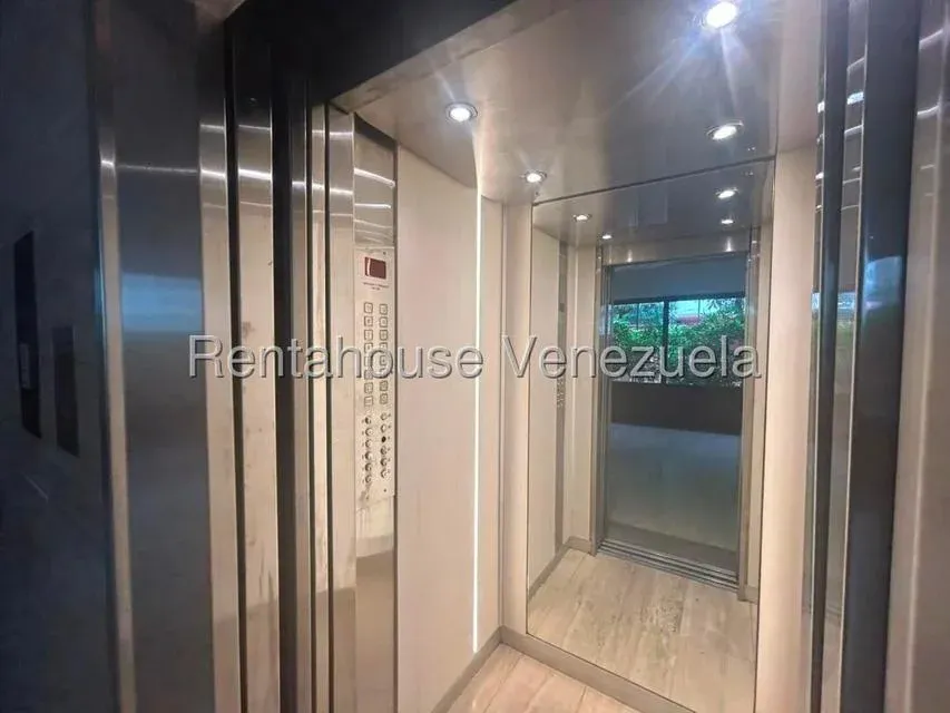 Venta | Exclusivo Apto Actualizado en Los Dos Caminos – Residencias Balmoral - Julio Morales Rah - 25