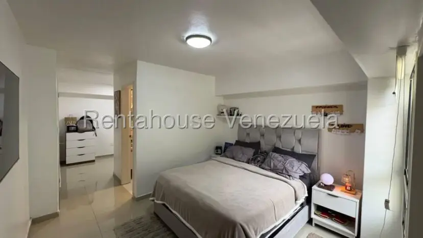 Venta apartamento remodelado en Altos de Manzanares