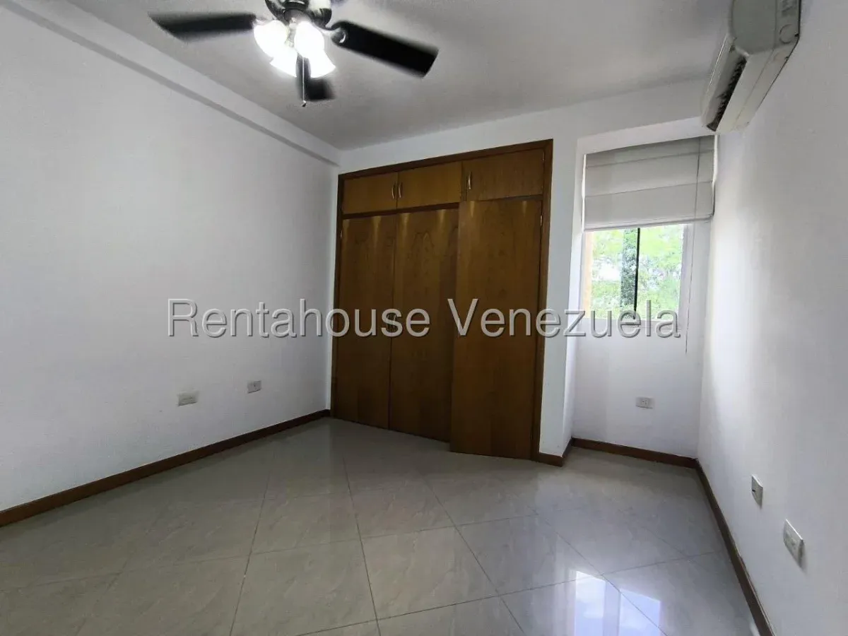 Hermoso apartamento en venta en La Florida con planta y pozo disponible - 8