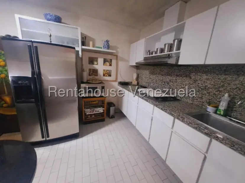 Casa en Venta PRados del Este Av Rio de Oro