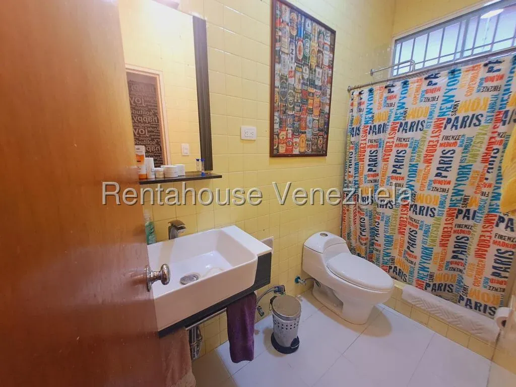 Casa en Venta PRados del Este Av Rio de Oro - 4