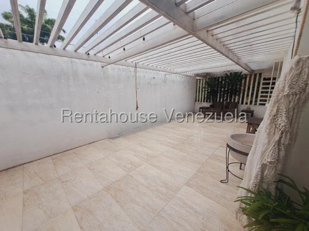 Casa en Venta PRados del Este Av Rio de Oro - 10