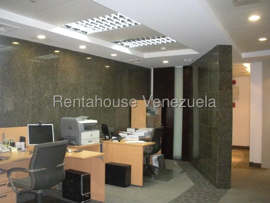 Oficina en Alquier en Centro Plaza, Los Palos Grandes - 3