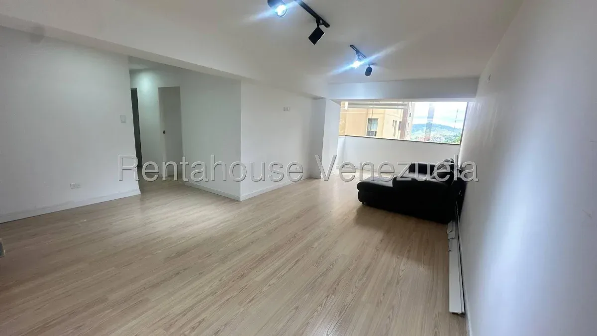 Hermoso apartamento en Alquiler en Los Naranjos del Cafetal