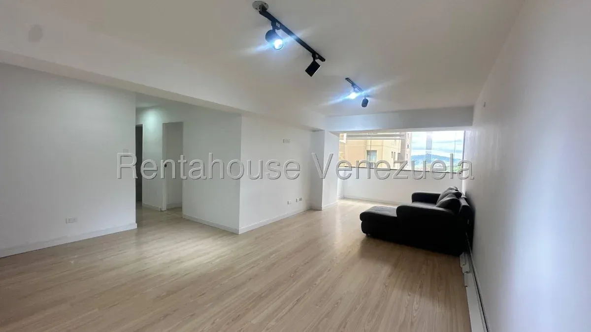 Hermoso apartamento en Alquiler en Los Naranjos del Cafetal - 12