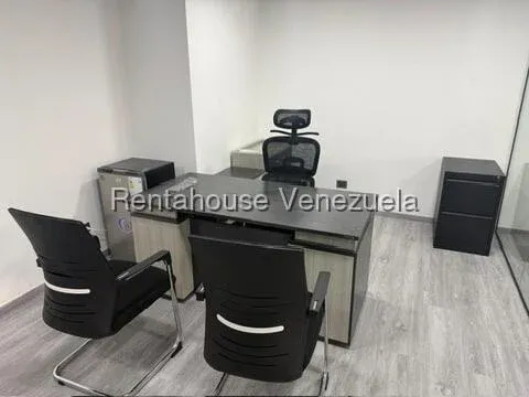 Oficina en Alquiler en el CCCT - 2