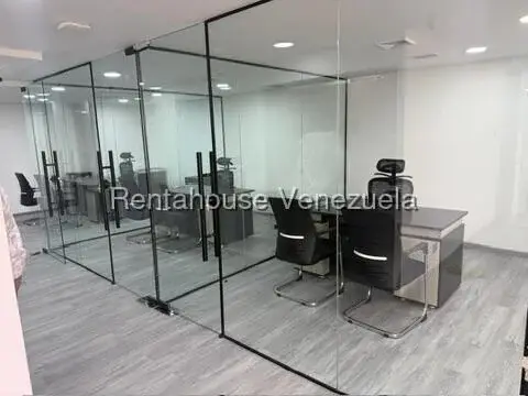 Oficina en Alquiler en el CCCT