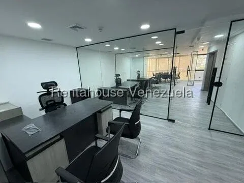 Oficina en Alquiler en el CCCT - 9
