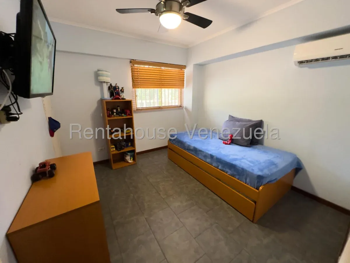Venta Apartamento PB en Los Naranjos Actualizado - 2