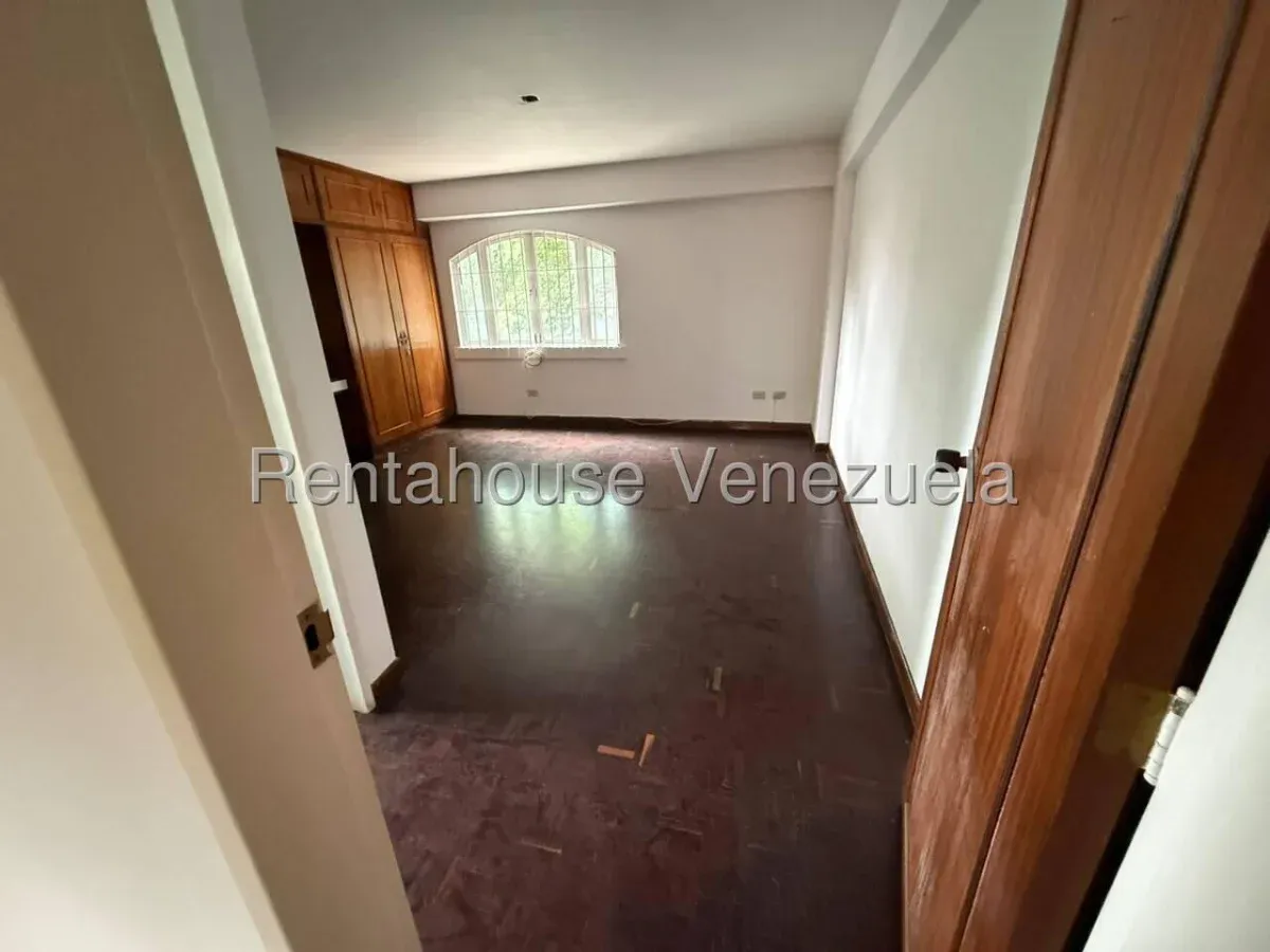 Venta clásico apartamento en Las Mercedes  - 3