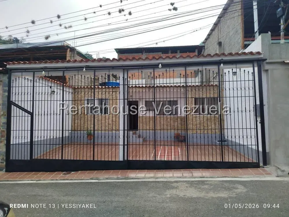 Hermosa Casa en Venta, Ubicada en La Arboleda II Valera - 3