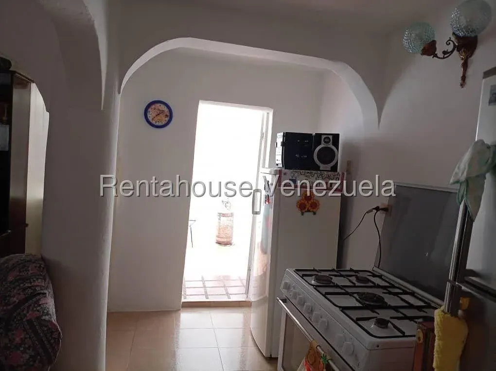 Hermosa Casa en Venta, Ubicada en La Arboleda II Valera - 11
